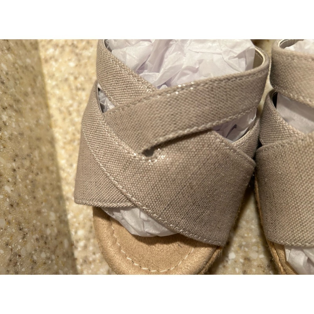 Lands’ End Canvas wedge sandal beige canvas Size 8 - Picture 5 of 8